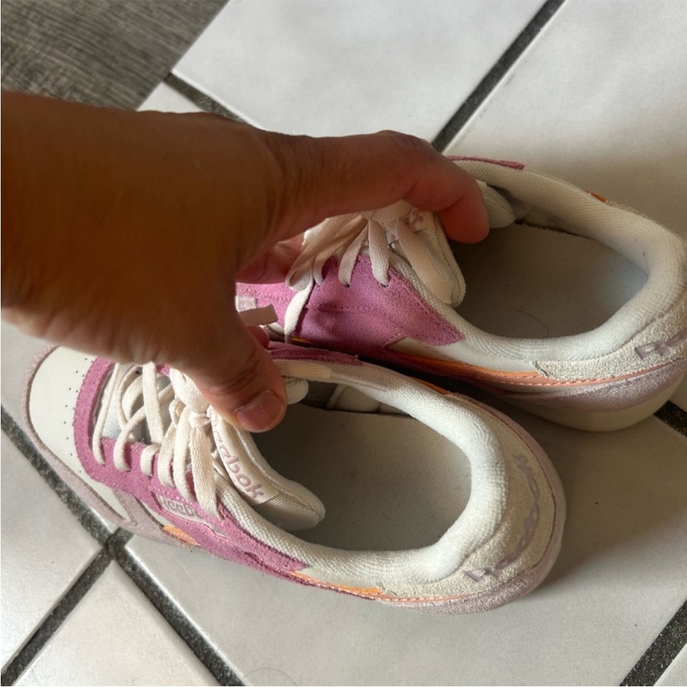 Reebok NWOT Shoes - Picture 6 of 12